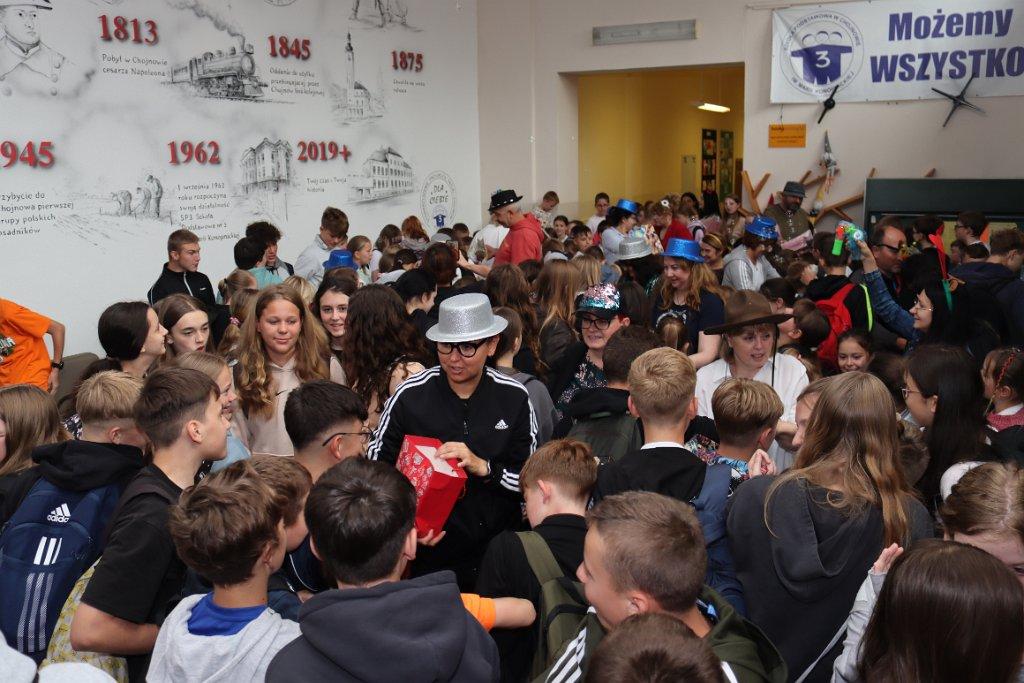 cukierki dla uczniów